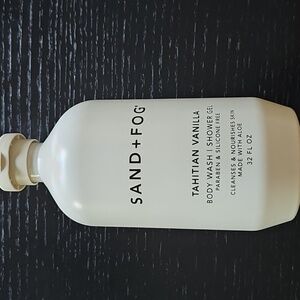 Sand & Fog Tahitian Vanilla Body Wash / Shower Gel ~ 32 Oz